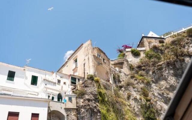 LUIMAR Holiday House