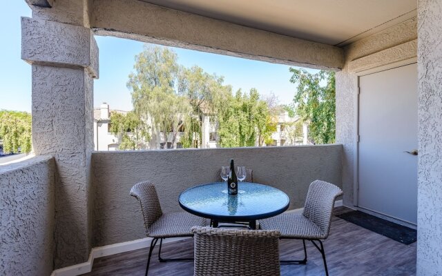 Villa Escape 2 Bedroom Condo by Redawning