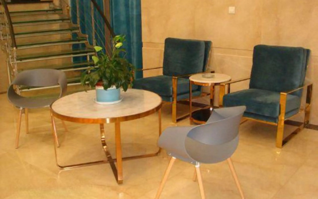 VX Hotel (Xinghua Pailou Middle Road Zheng Banqiao Former Residence)