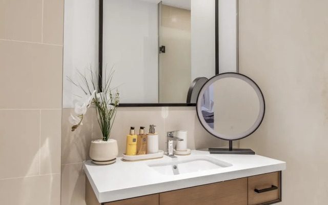 DXB - Vida Residences Dubai Marina - 4308 - DM