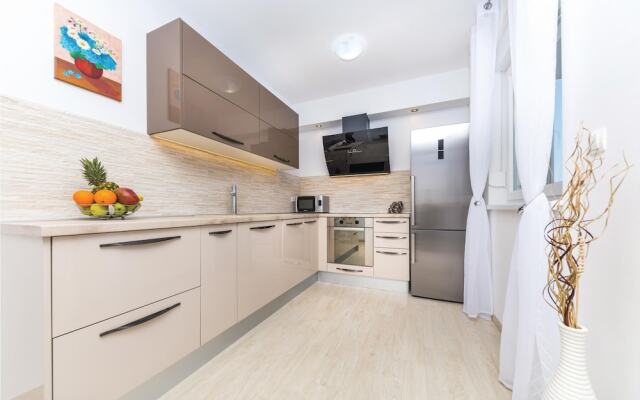 Stunning Apartment in Trogir With 2 Bedrooms and Wifi
