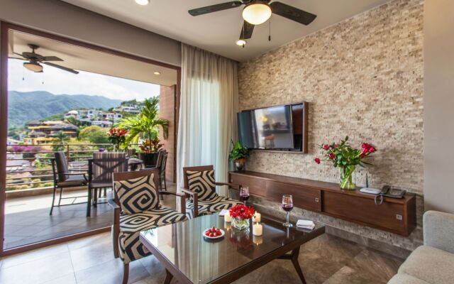 Pinnacle Resorts 220