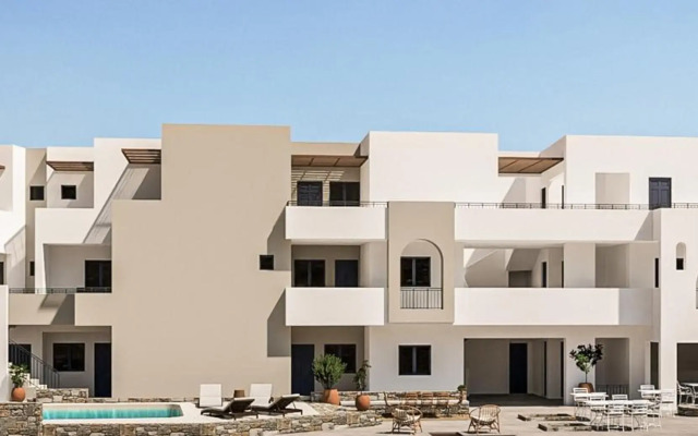 Nami Hotel & Suites