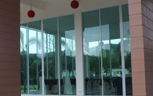 Worawee Resort & Spa