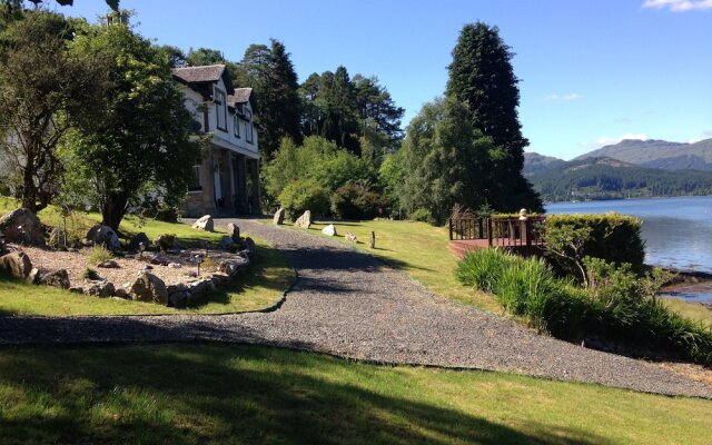 Lochwood House B&B and Self Catering