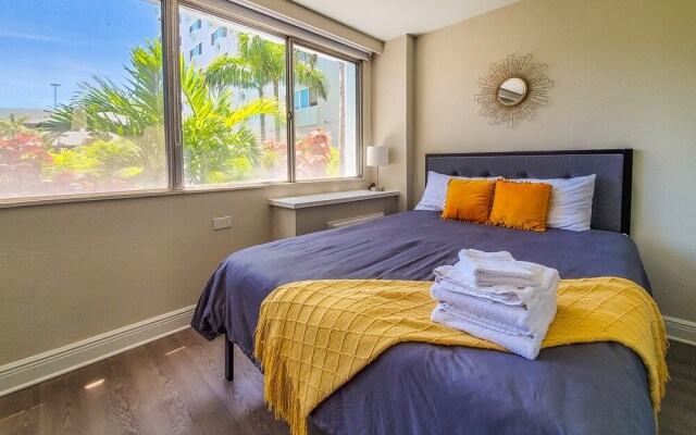 FRONTDESK The Wayland Apts Downtown St Pete