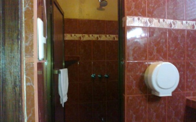 Charly's Place Hotel