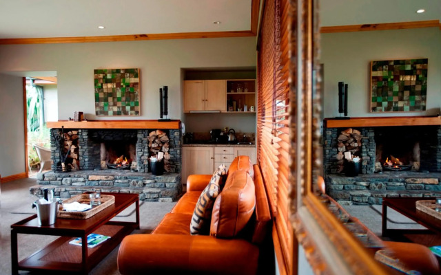 Treetops Lodge & Estate