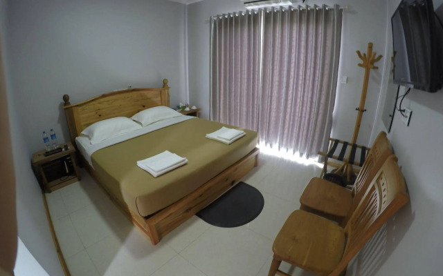 Golden Guest Hotel
