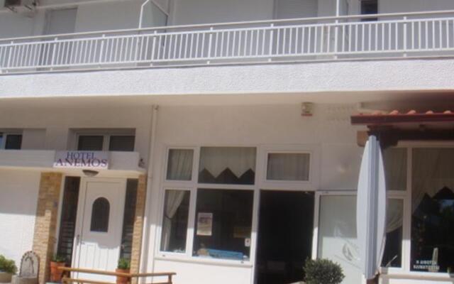 Hotel Anemos