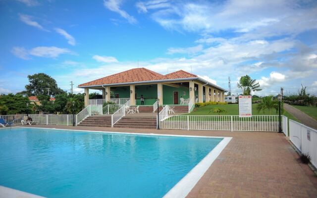 Country Club Mangowalk Townhouse