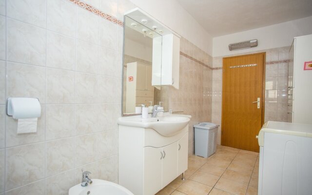 Apartment Zoki i Goga / Two Bedroom