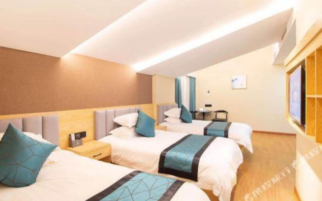 Junhong Hotel
