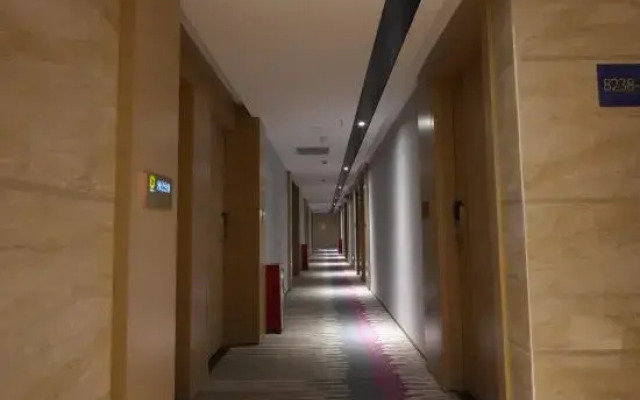Super 8 Hotel Guangzhou Jiangnan Xi Subway Station