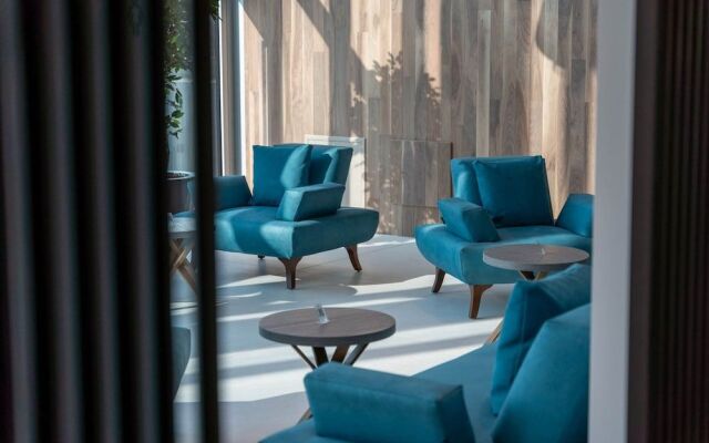 Life Hotel