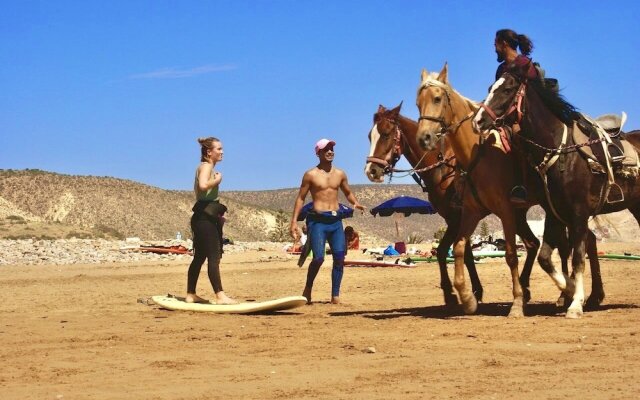 Auberge sunrise surf camp