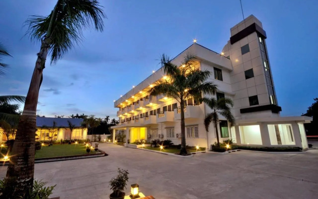 Royal Golden View Hotel