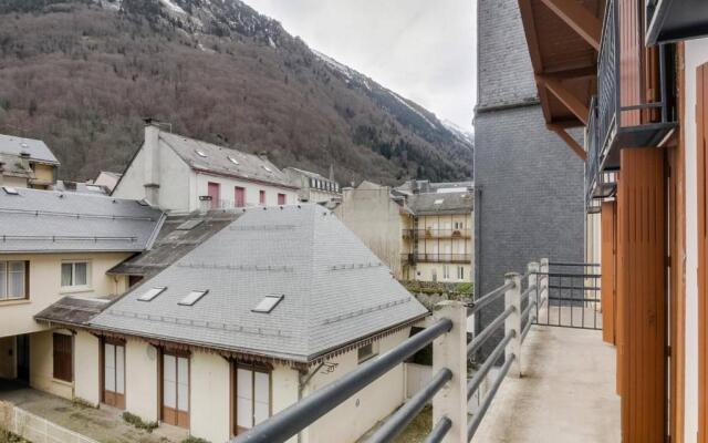 Appartement Cauterets, 3 Pièces, 6 Personnes - Fr-1-401-49