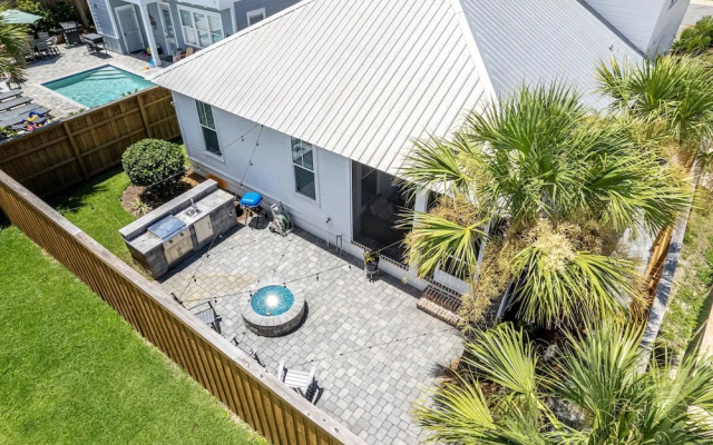 Seaside Serenity 5 Bedroom Home