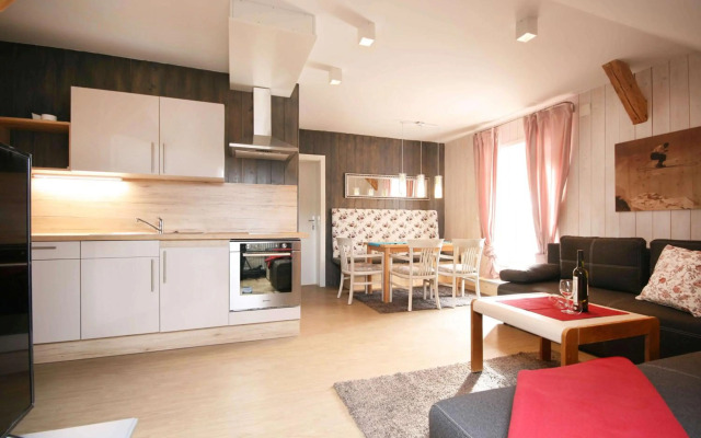 Almliesl Gruppenhaus PUCH-625