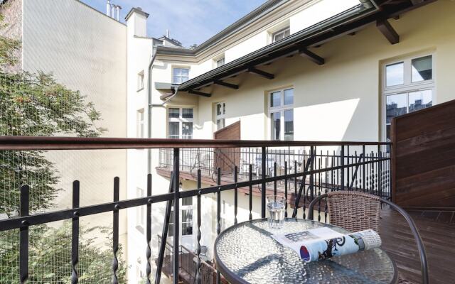 Apartment Miodowa 19 by Renters