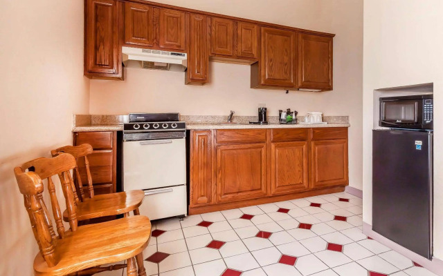 Quality Inn & Suites Owasso US-169