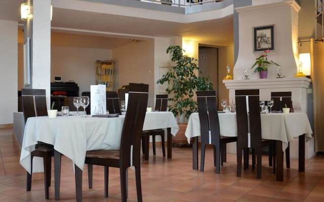 Hostellerie Du Luberon