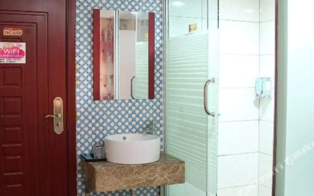 Xuening Express Hotel(杭州学宁快捷酒店(文泽路地铁站店))