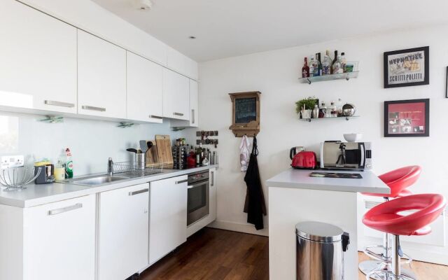 2 Bedroom Apartment in Clapham