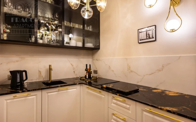 Canvas House Fragola Apartments