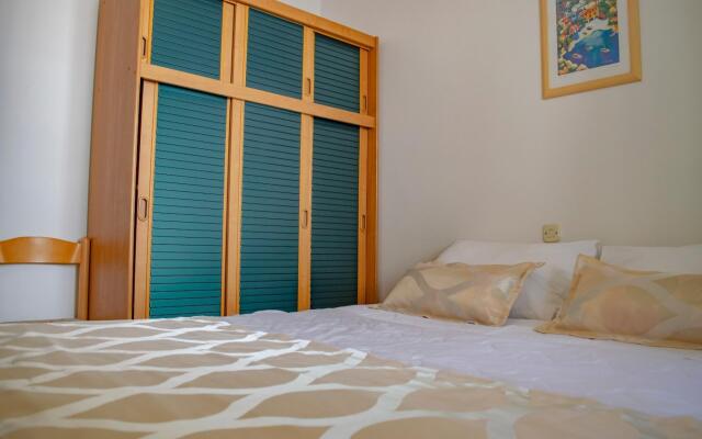 Daira - Great Location - A1