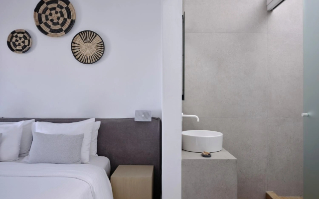 Kosmoplaz Beach Hotel