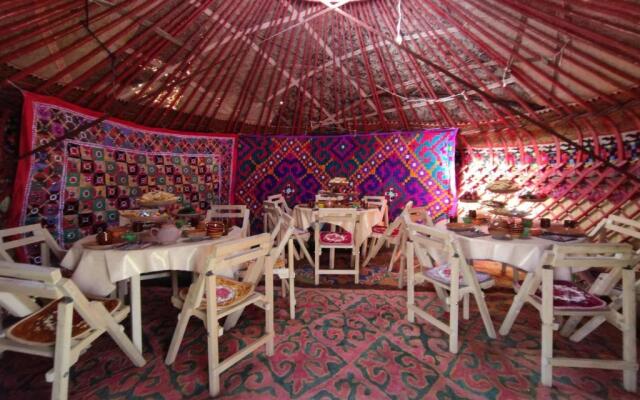 Son-Kul Northen yurt camp