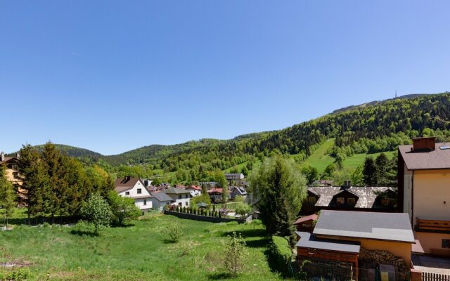 Holiday Apartment With Sauna Jodłowa