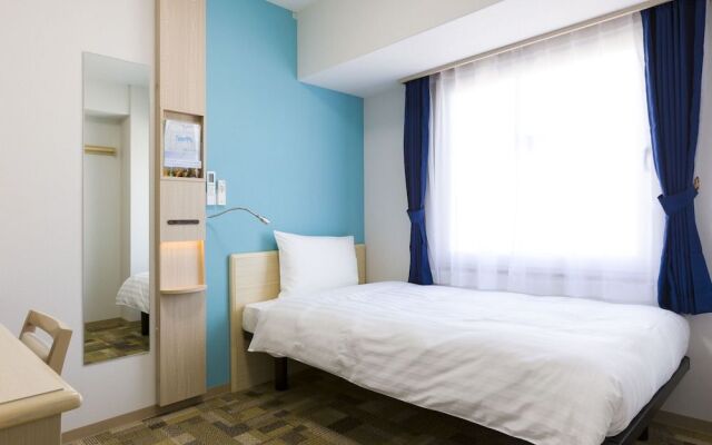 Toyoko Inn Tozai-sen Kiba-eki