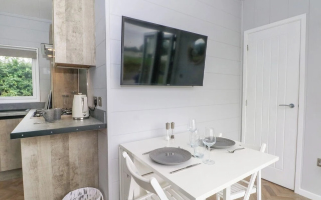 Sutton Fields Chalet