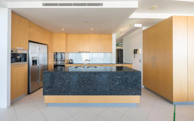 Aria Apartments