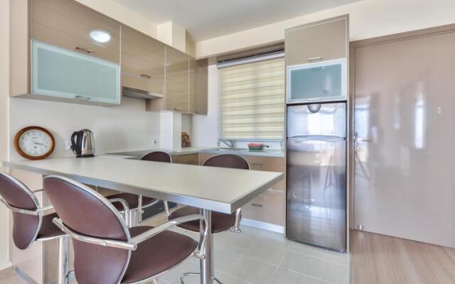 Amathusia Sweet Beach Apartments