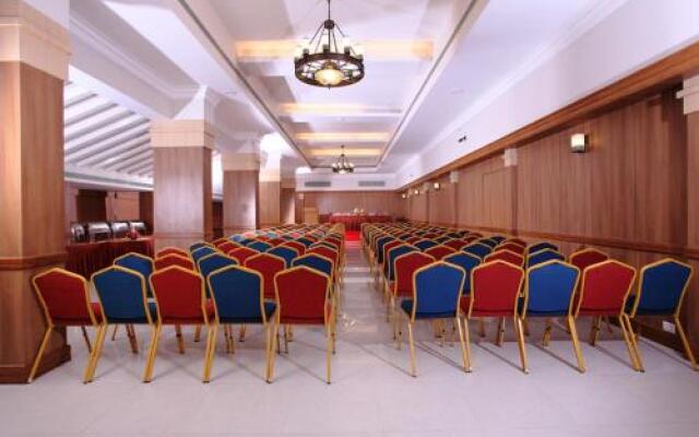 Hotel Pooram International