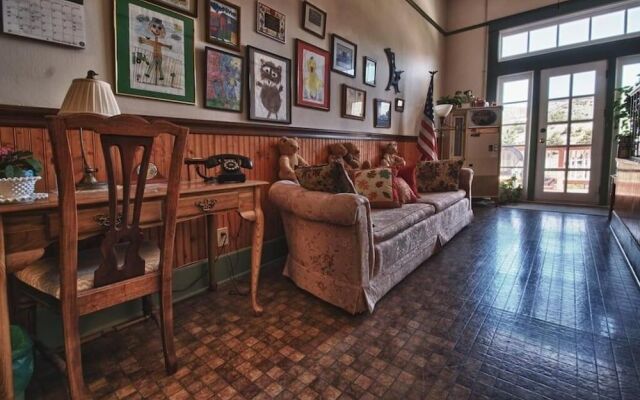 School House Inn Bed & Breakfast