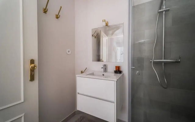 Nomad s By Sta Catarina Flats - 3bed Moments