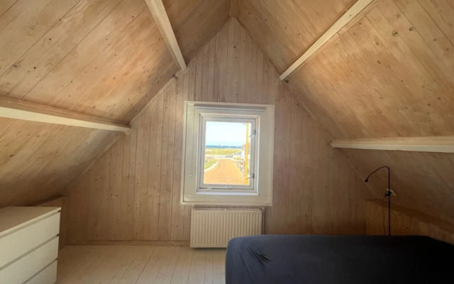 Unique House Within Walking Distance of the Beach
