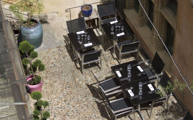 MiHotel La Tour Rose