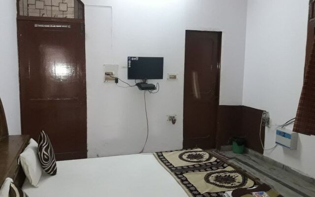 Rajdhani guest house