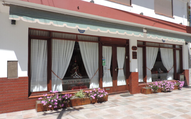 Hotel Aldea Marina