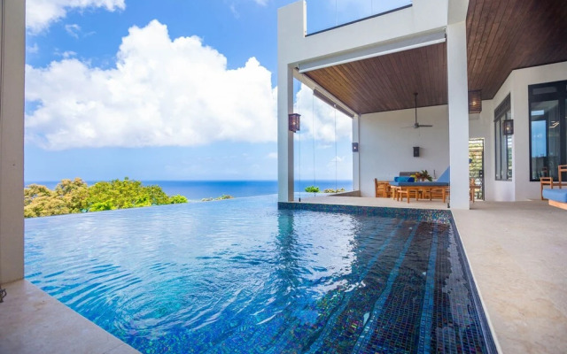 Ocean Pearl 4 Bedroom Home by RedAwning