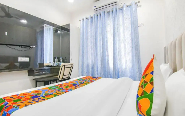 FabHotel Golden Gate