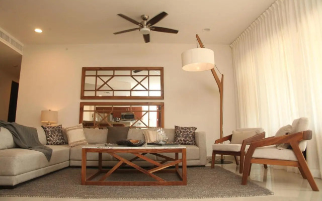 Petit Luxe Las Gavias Grand 217