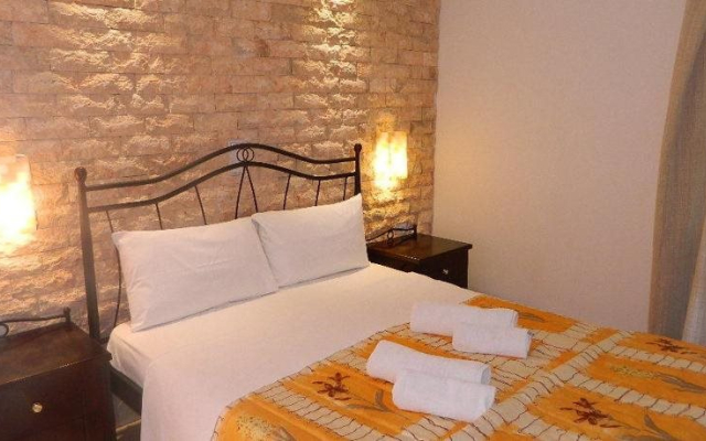 Acti Plaka Hotel