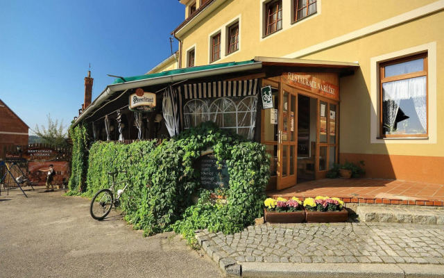 Hotel Záviš z Falkenštejna